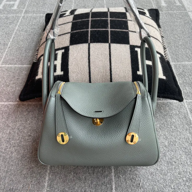 LINDY 26 CLEMENCE LEATHER VERT AMANDE WITH GOLD HARDWARE (GHW) - 2