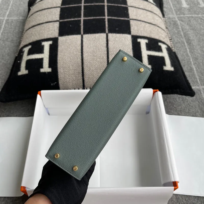 MINI KELLY II (20) EPSOM LEATHER VERT AMANDE WITH GOLD HARDWARE (GHW) - 6