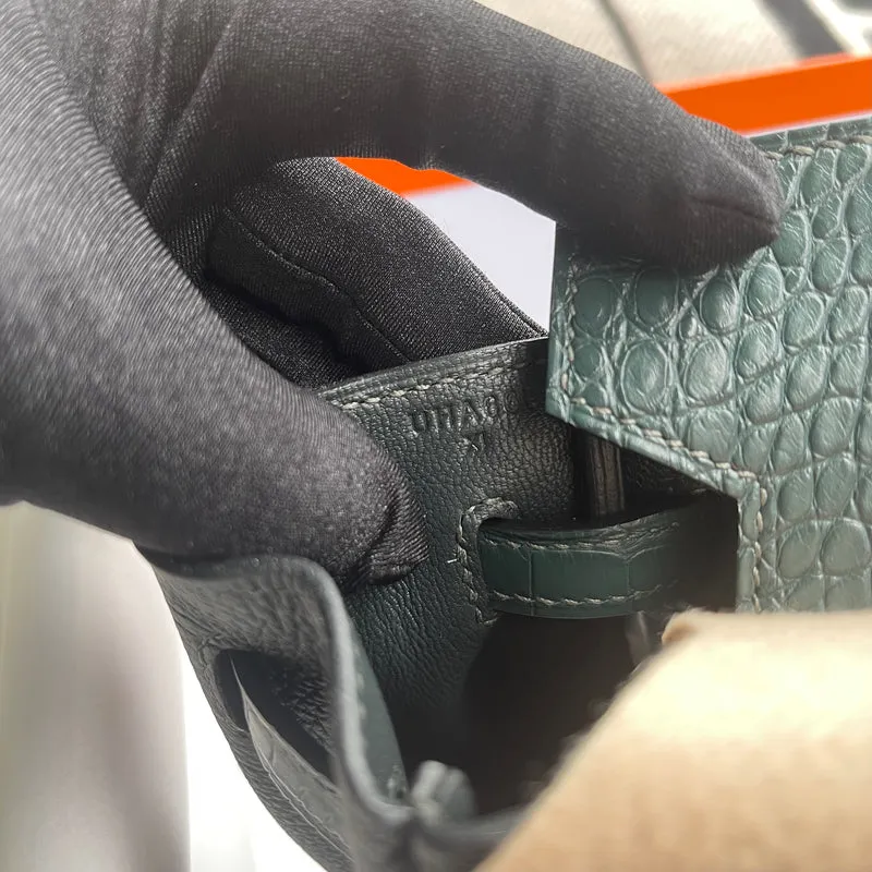 BIRKIN 25 TOUCH MATTE MISSISSIPPIENSIS ALLIGATOR LEATHER & TOGO LEATHER VERT CYPRES WITH GOLD HARDWARE (GHW) - 9