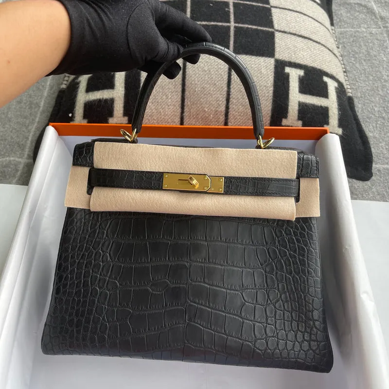 KELLY 28 MATTE MISSISSIPPIENSIS ALLIGATOR LEATHER NOIR (BLACK) WITH GOLD HARDWARE (GHW) - 4