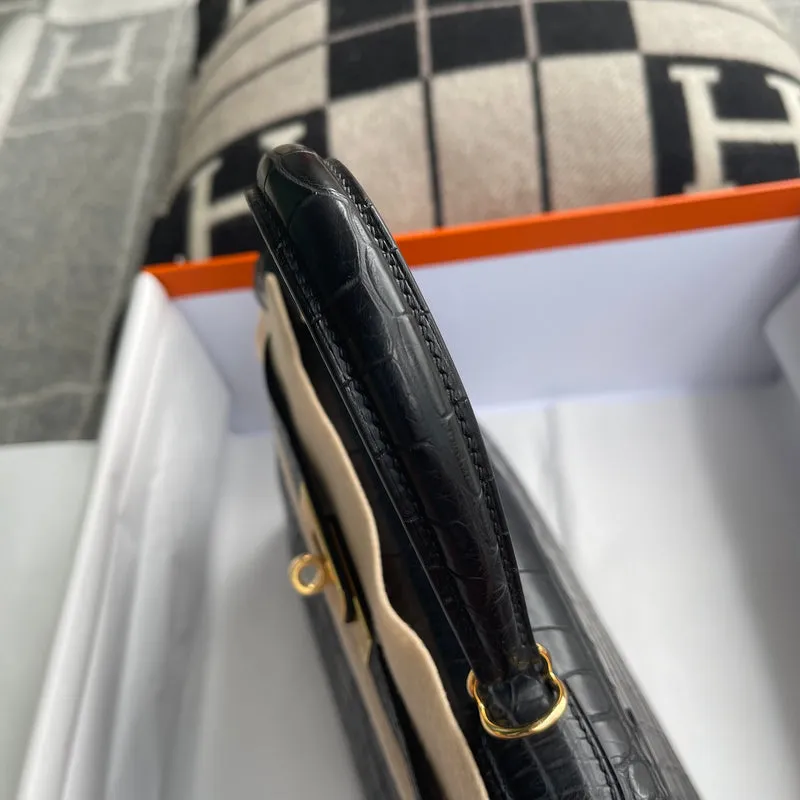 KELLY 28 MATTE MISSISSIPPIENSIS ALLIGATOR LEATHER NOIR (BLACK) WITH GOLD HARDWARE (GHW) - 10