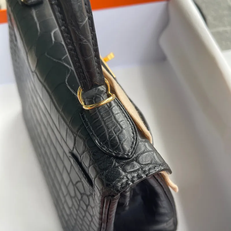 KELLY 28 MATTE MISSISSIPPIENSIS ALLIGATOR LEATHER NOIR (BLACK) WITH GOLD HARDWARE (GHW) - 11