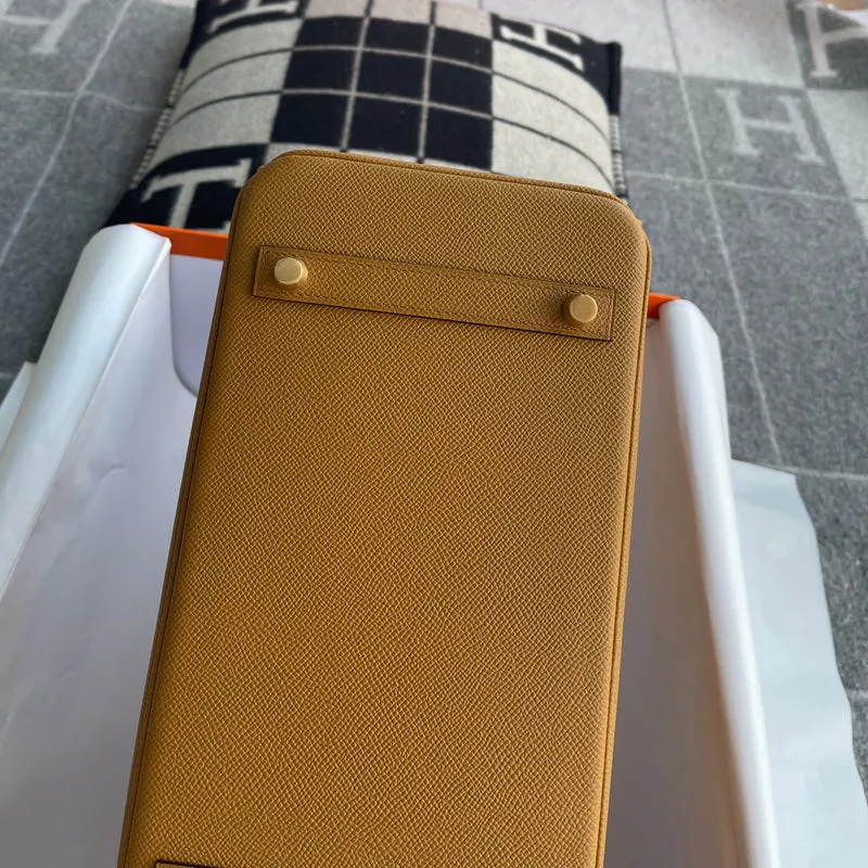 BIRKIN 30 EPSOM LEATHER SESAME WITH GOLD HARDWARE (GHW) - 10