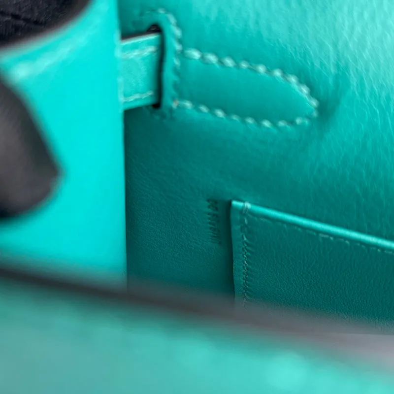 KELLY POCHETTE SWIFT LEATHER VERT VERONE WITH GOLD HARDWARE (GHW) - 5