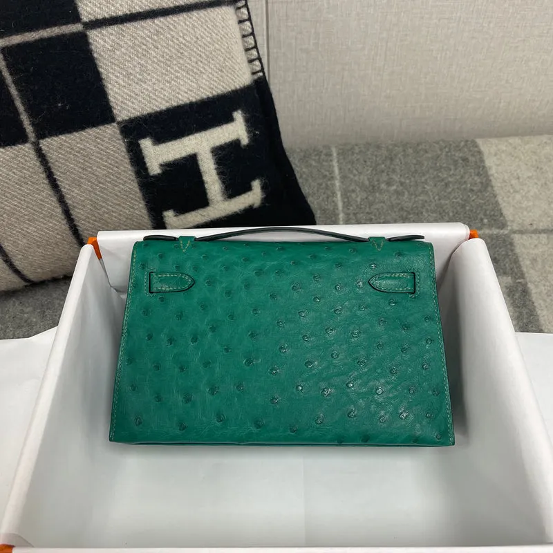 KELLY POCHETTE OSTRICH LEATHER VERT VERTIGO WITH GOLD HARDWARE (GHW) - 2