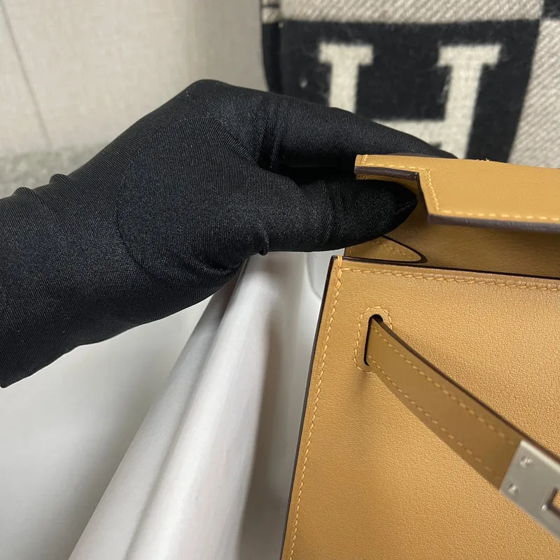 KELLY POCHETTE SWIFT LEATHER SESAME WITH PALLADIUM HARDWARE (PHW) - 9