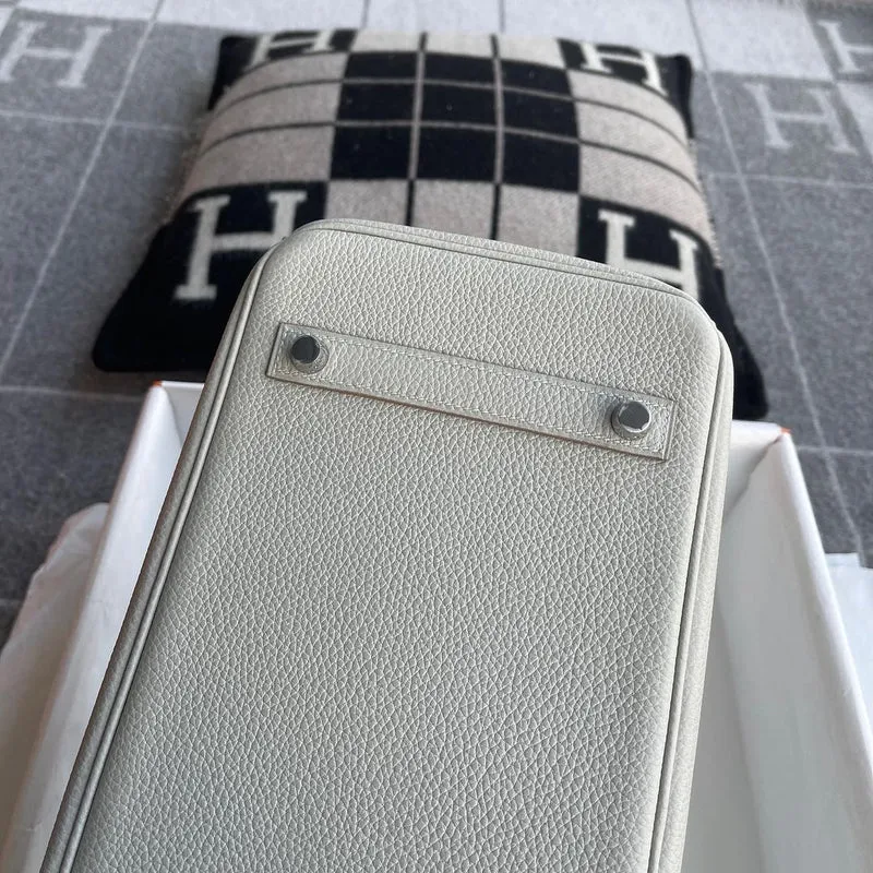 BIRKIN 30 TOGO LEATHER PEARL GREY WITH GOLD HARDWARE (GHW) - 7