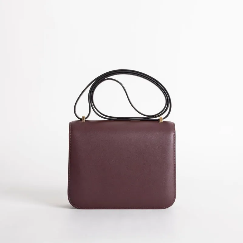 CONSTANCE 18 (MINI) SWIFT LEATHER BORDEAUX WITH GOLD HARDWARE (GHW) - 2